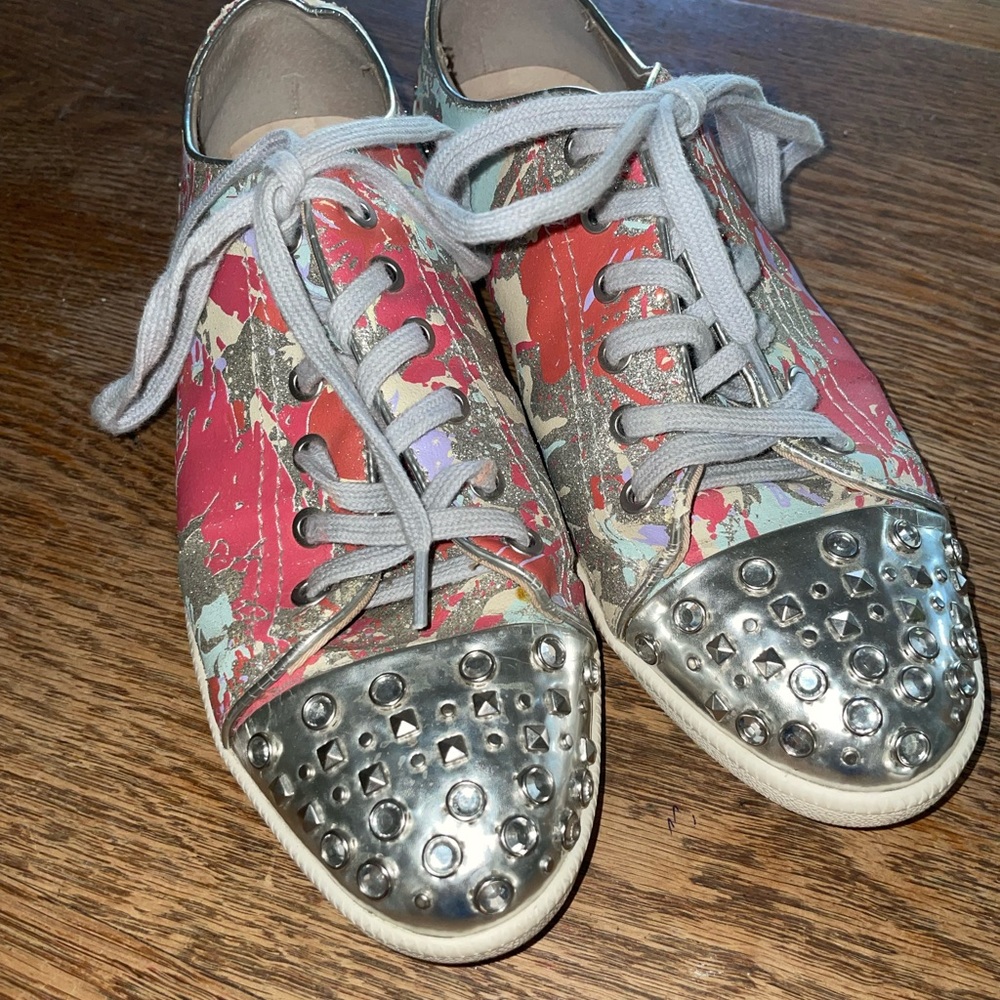 Boutique 9 Women’s Jeweled Sneakers in excellent condition size 7